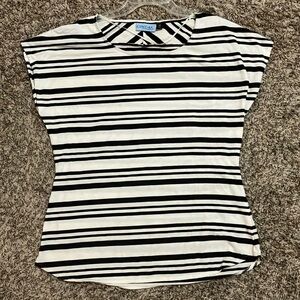 Cynthia Rowley Size Medium black and white striped shirt